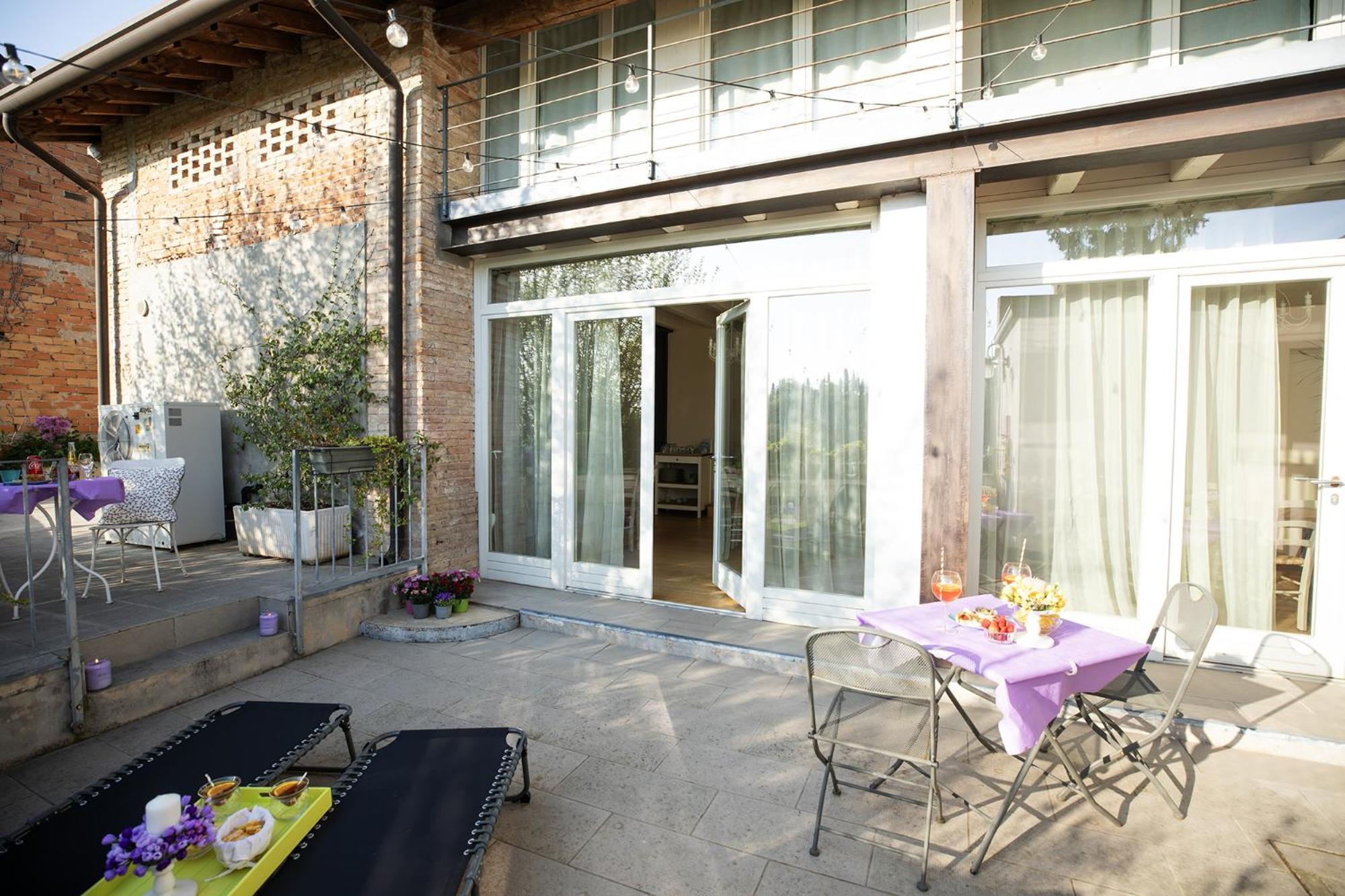 Bed and breakfast Relais La Rocca Solférino Extérieur photo