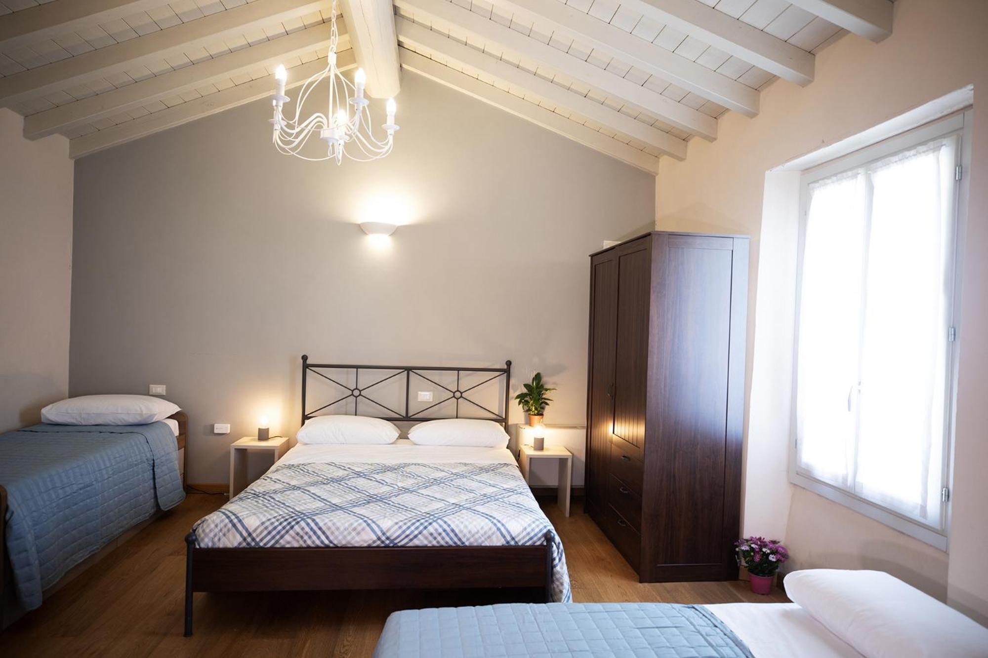 Bed and breakfast Relais La Rocca Solférino Extérieur photo